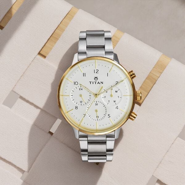 Titan 90102BM01 Quartz Multifunction Watch with White Dial and Silver Stainless Steel Strap for Men 42mm