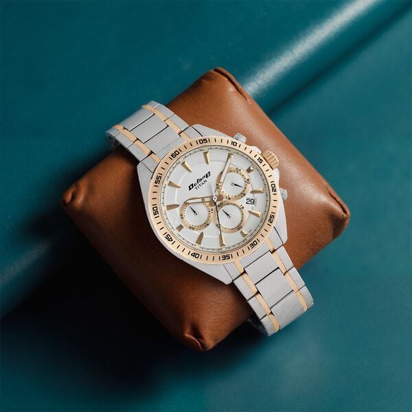 Titan 90103KM01 Octane Quartz Chronograph Watch with White Dial and Two-Tone Stainless Steel Strap for Men 46mm