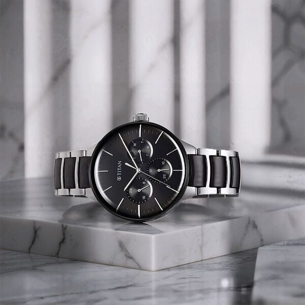 Titan 90148KD01 Ceramic Fusion Quartz Multifunction Watch with Black Dial and Stainless Steel Strap with Ceramic Links for Men 42mm