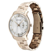 Titan 90170WM01 watch, angled view of the case and bracelet