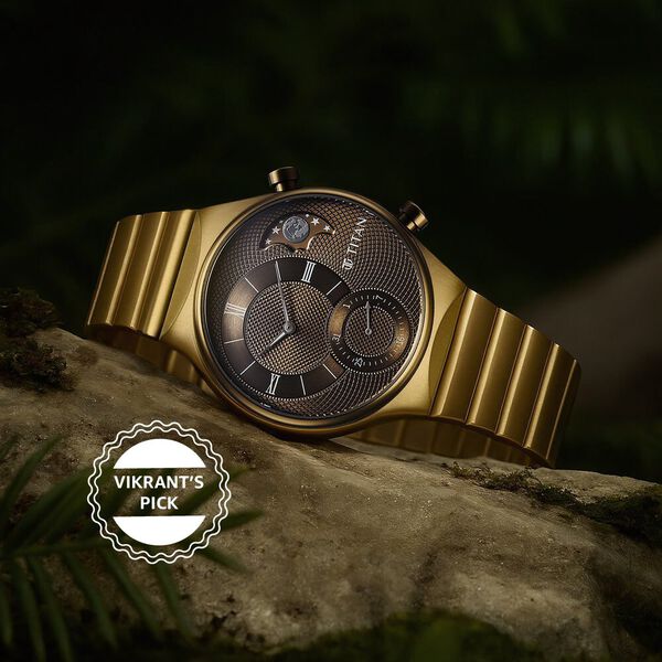 Titan 90181QM01 Classique Micromotors Quartz Analog Watch with Date and Sun-Moon Sub-Dial, Khaki Dial and Brown Stainless Steel Strap for Men 43mm