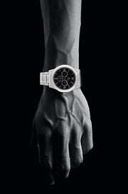 Titan 1698SM02 watch